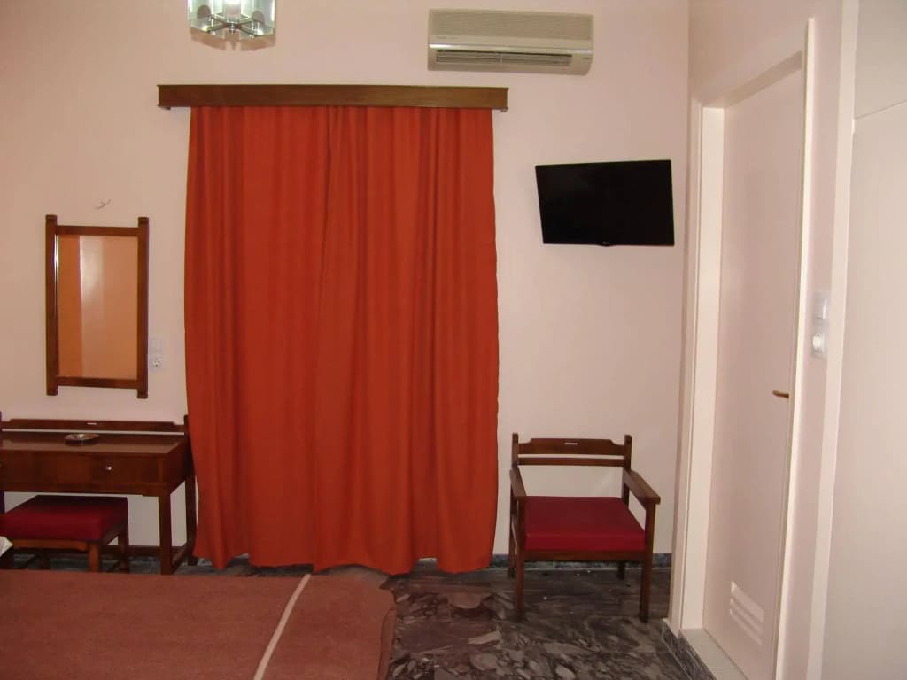 Hotel Cosmos - photo 4