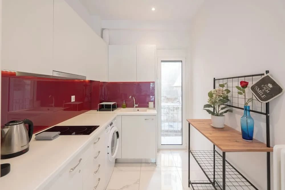 Sophisticated Modern Apt in Athens - photo 20