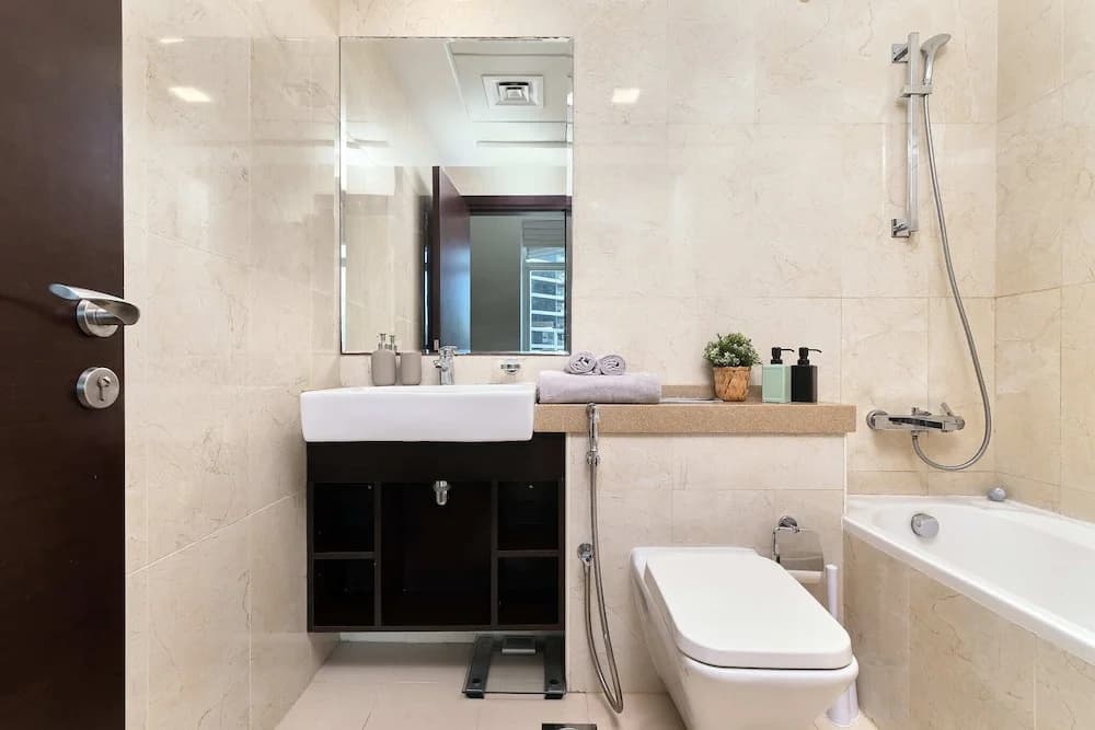 Beautiful 1BR with sunset view - photo 7