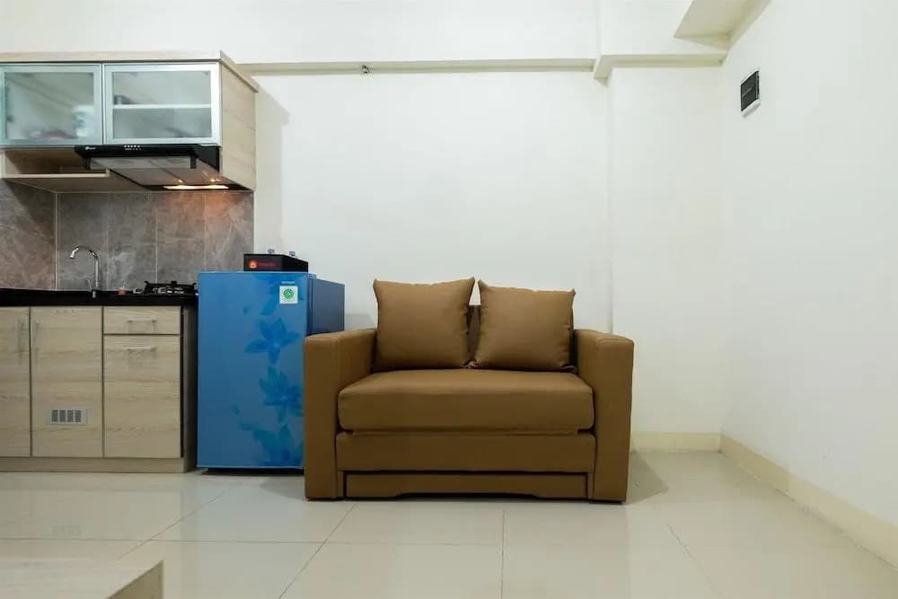 Comfortable 2BR Green Pramuka Apartment - photo 18