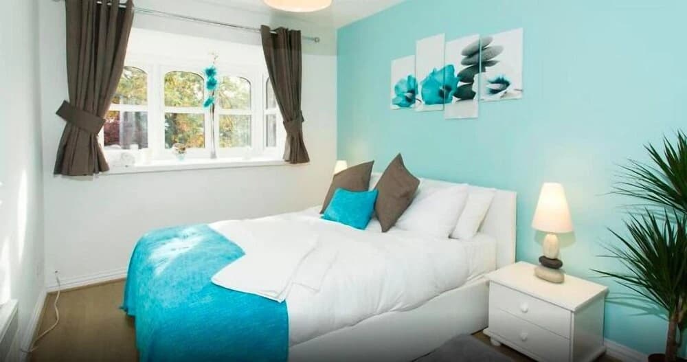 Northwick Park Apartment - photo 3