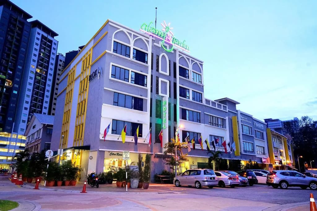 Alami Garden Hotel - photo 1