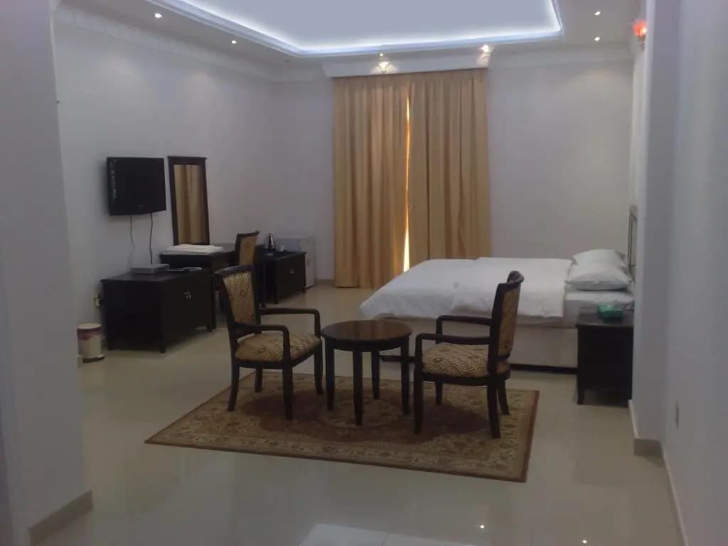 Gulf Crown Hotel Apartment - photo 5