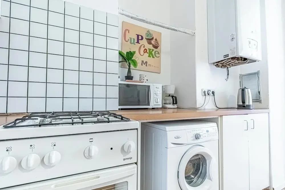 Affordable 2BR Apt Long Stay Stadthalle - photo 12