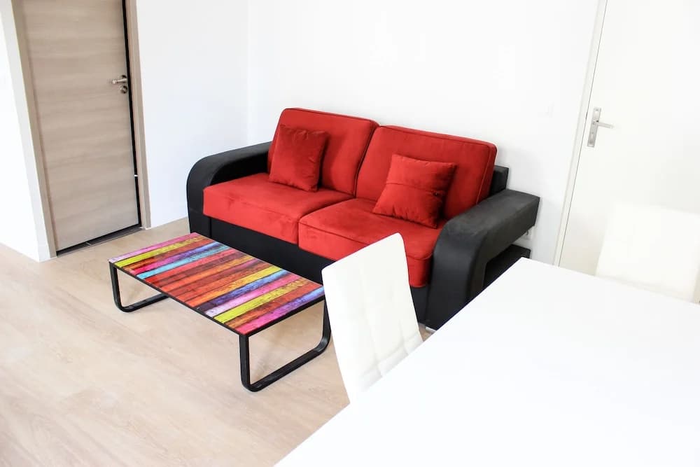 Red One - photo 4