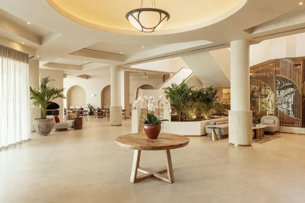 Majestic Cove Hotel - photo 34