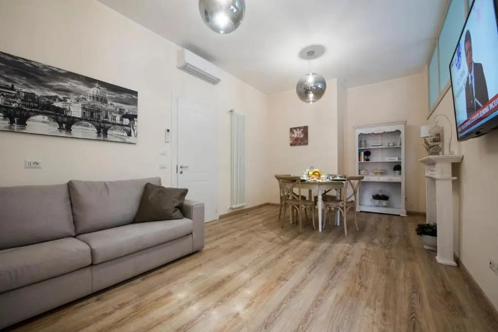 Romantic House - photo 6