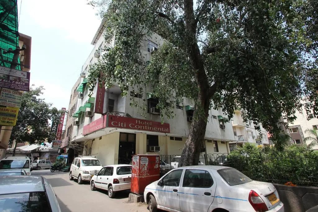 Hotel Citi Continental - photo 13