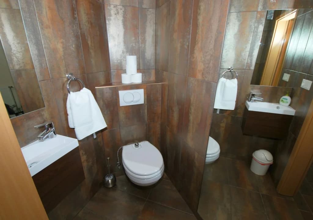 Arpad Bridge Apartments - photo 6