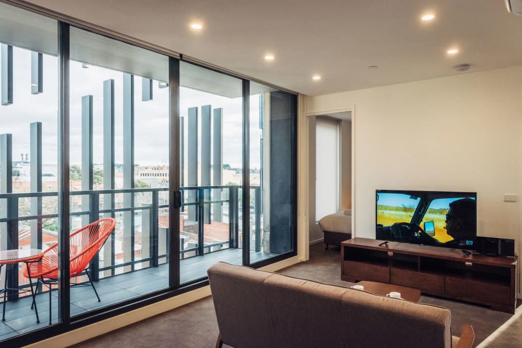 Comfort Apartments Box Hill - photo 8
