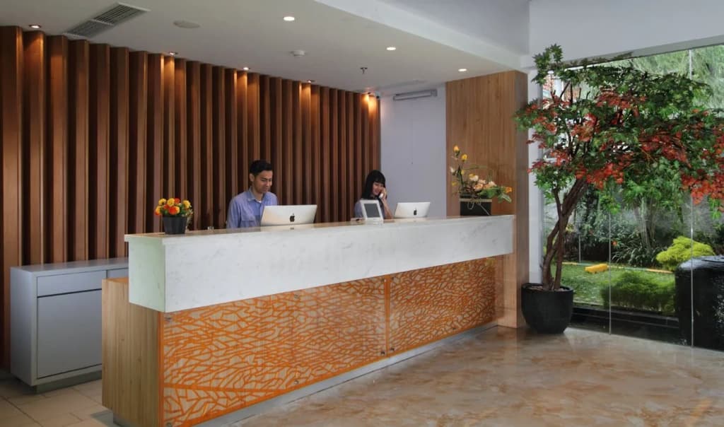 MaxOne Hotels at Pemuda - photo 20