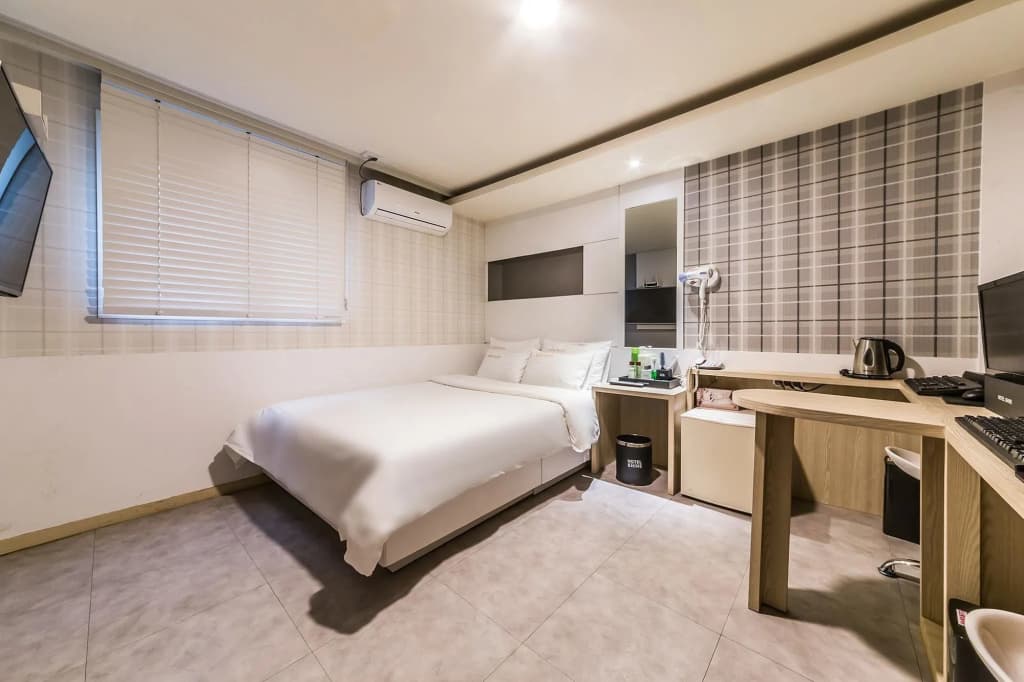Shine Hotel - photo 13