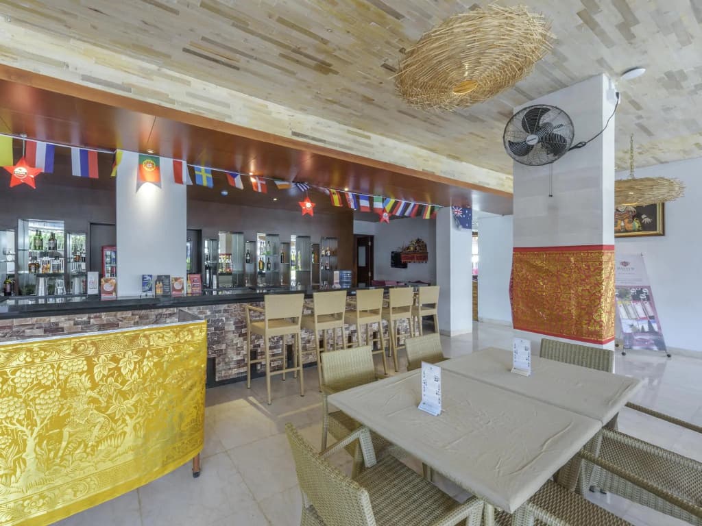 Grand La Walon Hotel - photo 21