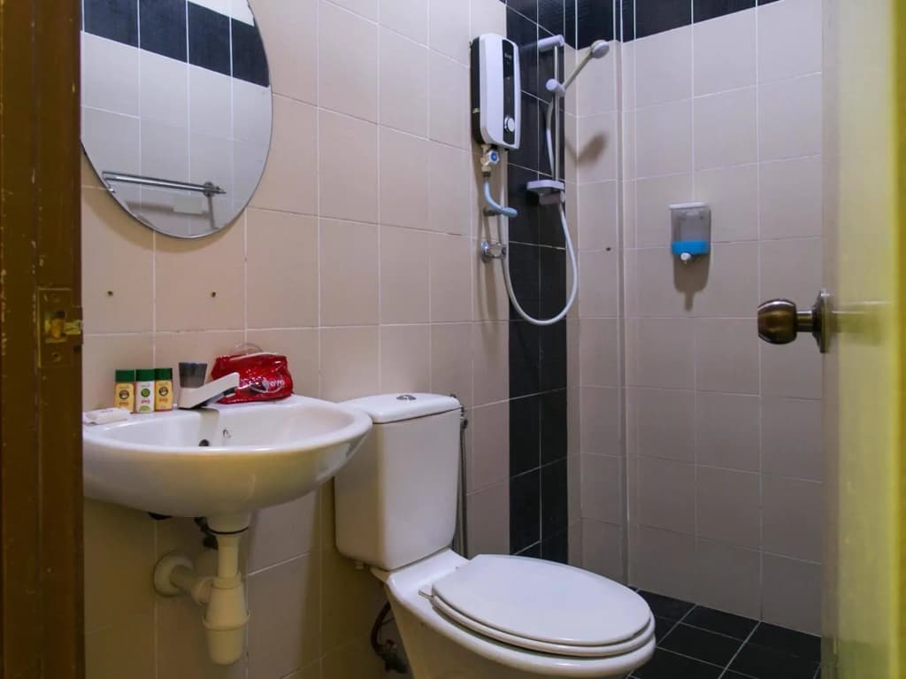 Hotel Ideal Senawang - photo 10