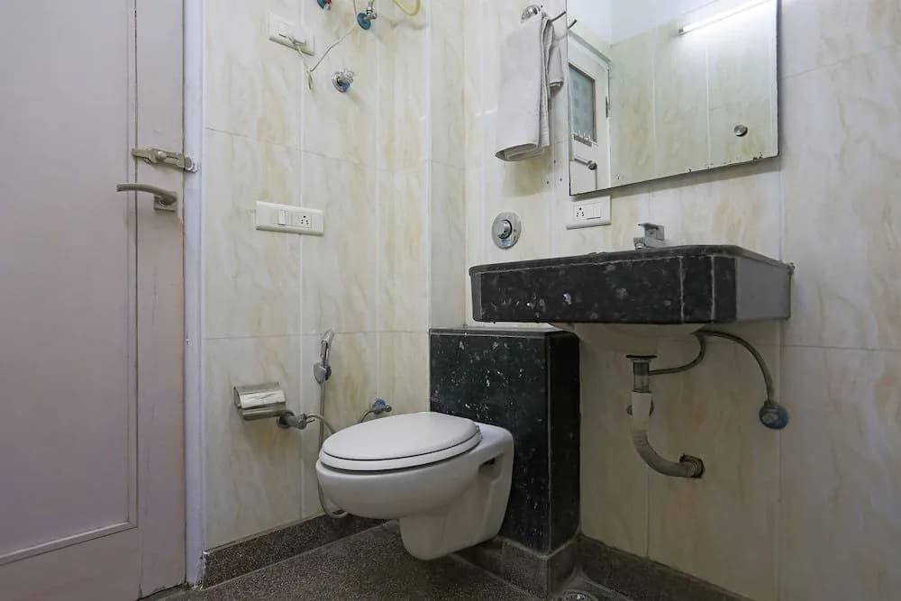 OYO 625 Dev Palace - photo 9
