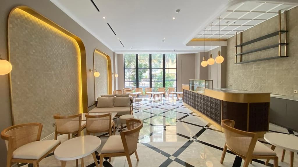 Maia Hotel Jakarta - photo 21