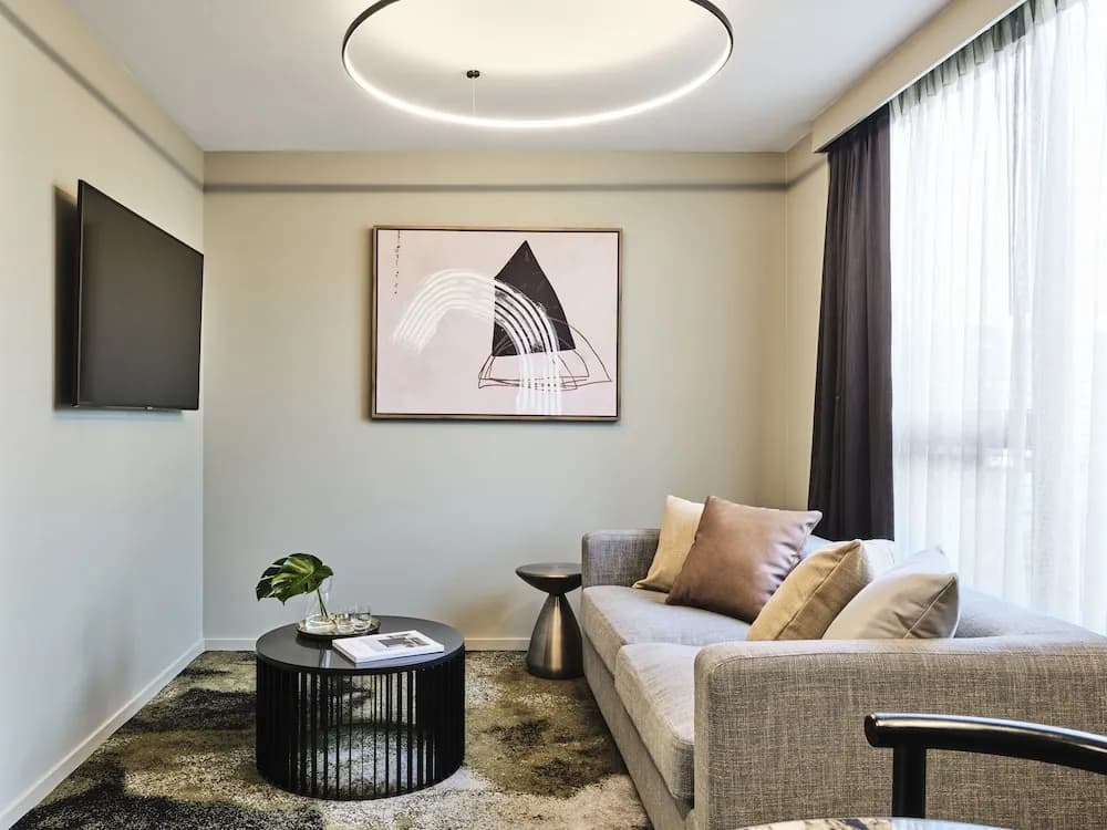 Adina Apartment Hotel West Melbourne - photo 2