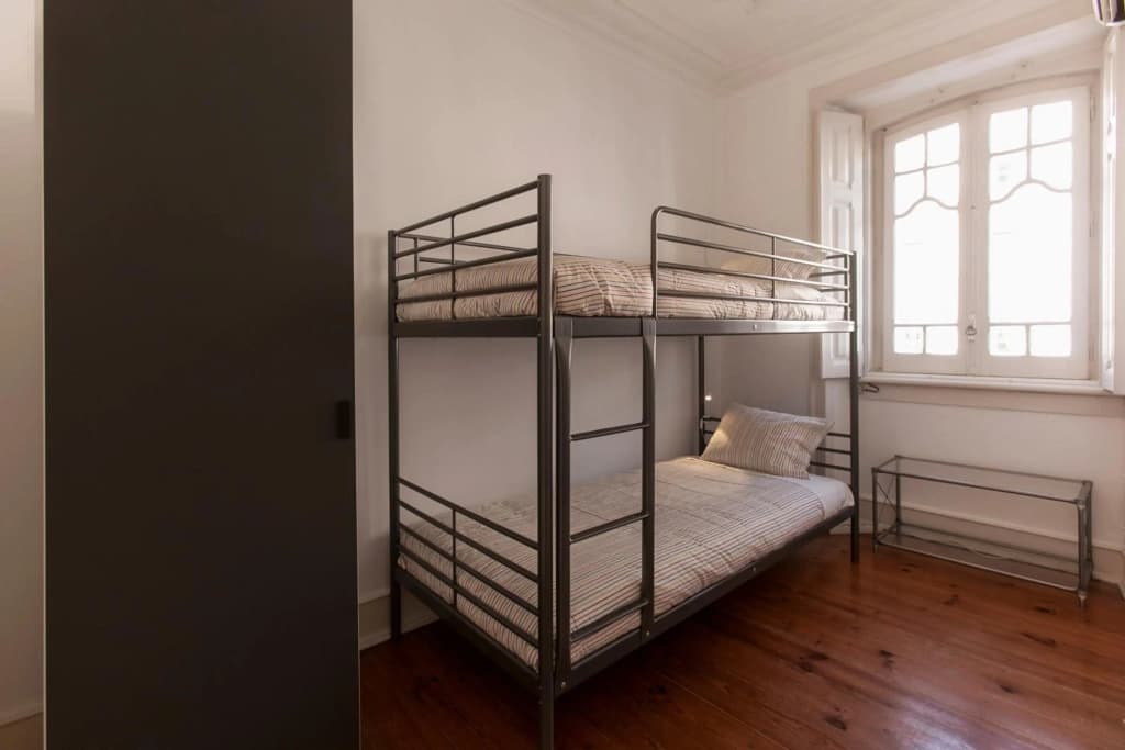 Lisbon Apartment - photo 11