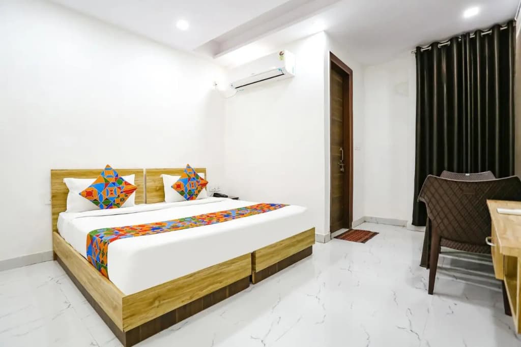 Fabhotel Silver Crown - photo 3