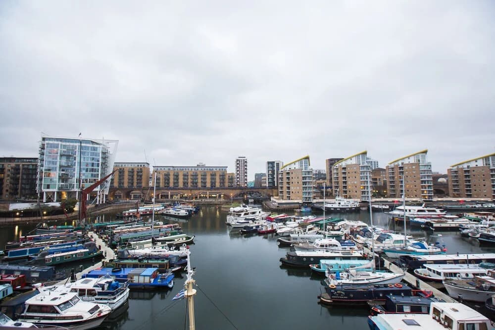 Three Bedroom Limehouse - photo 8