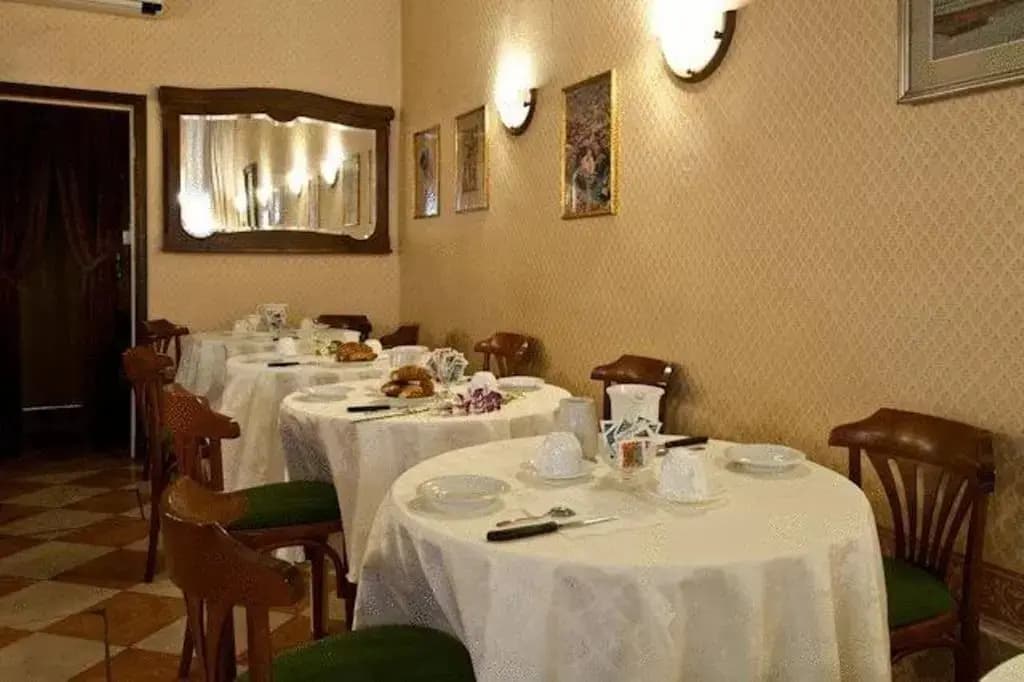 Hotel Atmosphere - photo 15