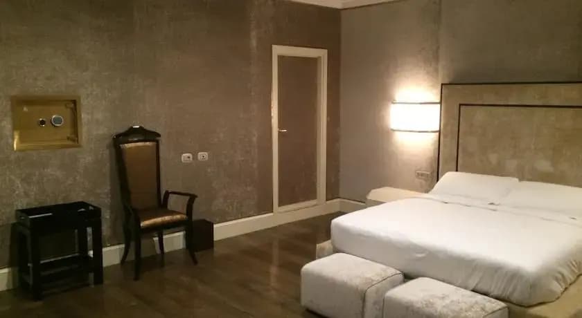 The Suite - photo 13