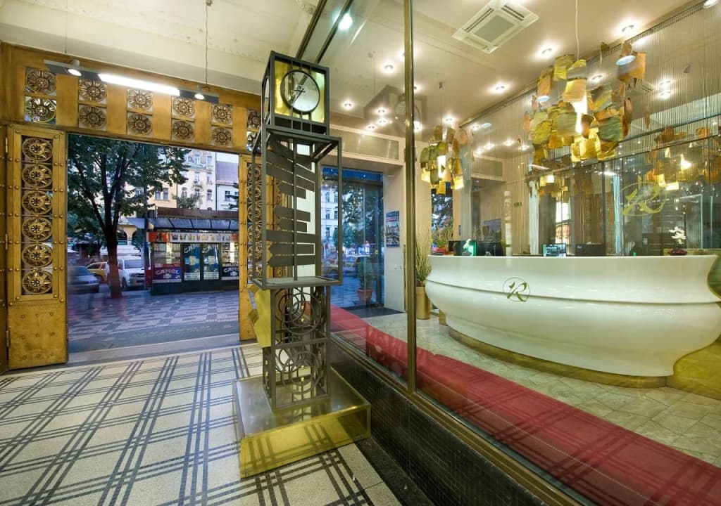 EA Hotel Rokoko - photo 2