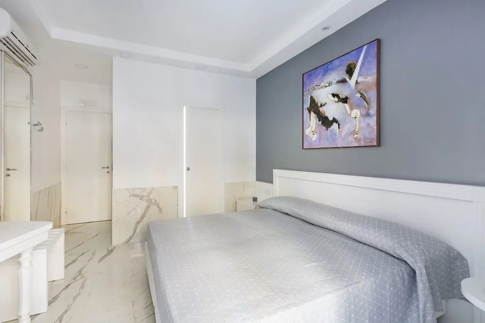 Little Aurelius Hotel - photo 31