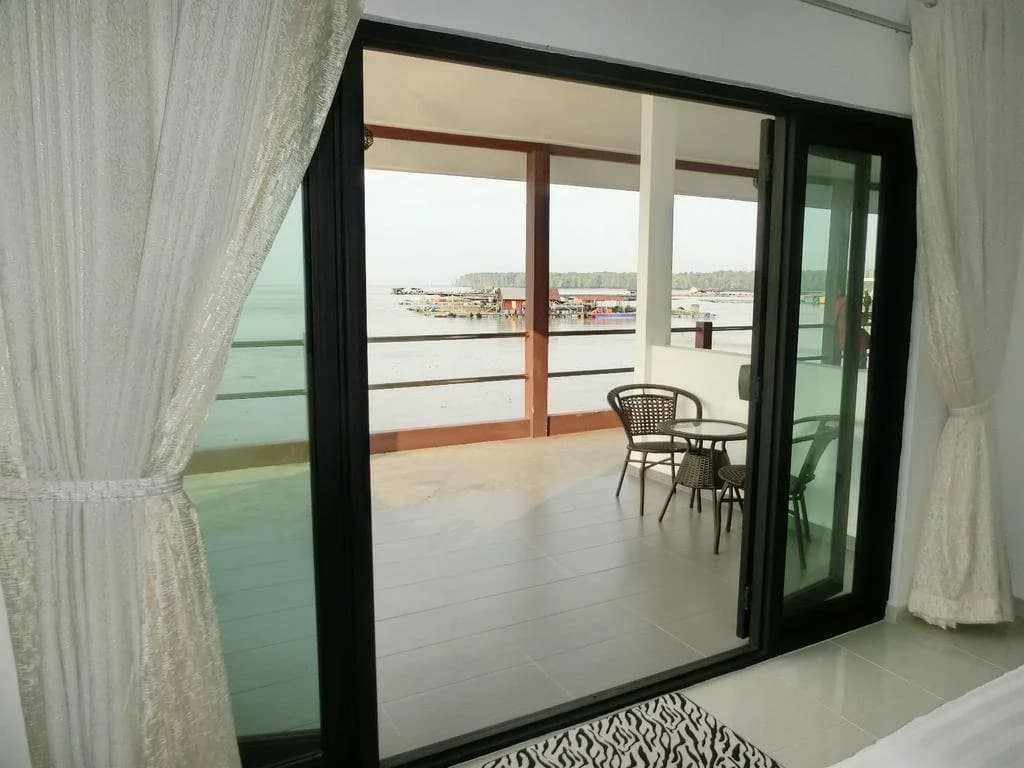 Kukup Xiang Holiday Home - photo 6
