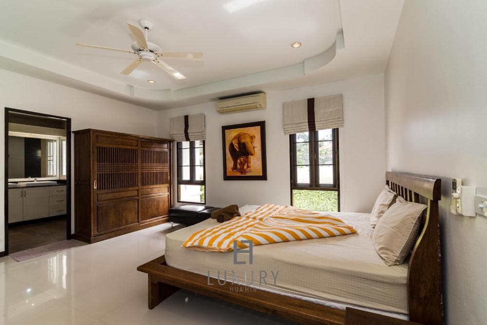 4 Bedroom Private Bali Style Villa HH1 - photo 2
