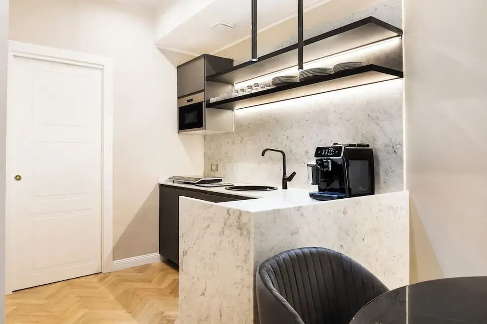 Spanish Steps Apartments - photo 34