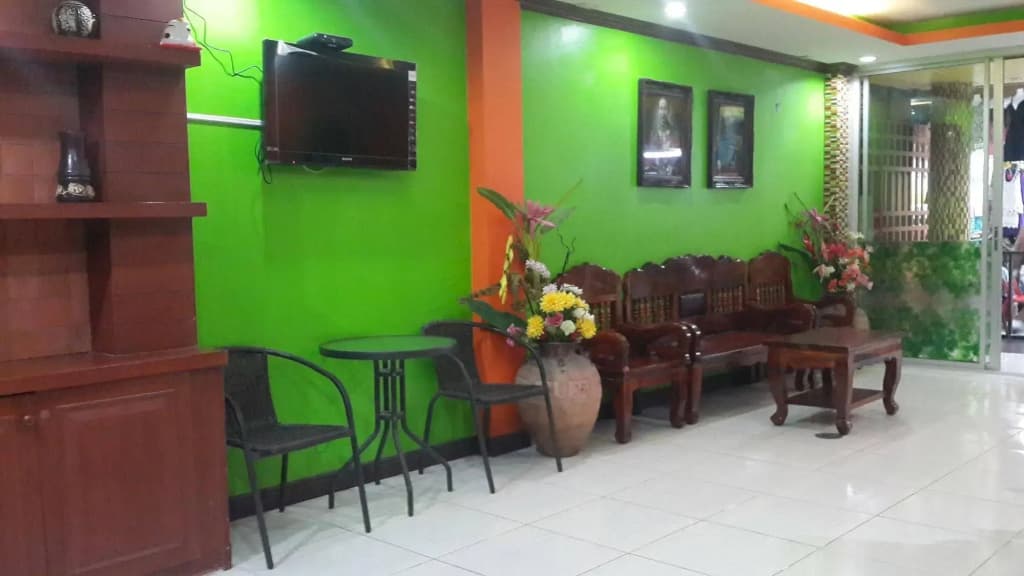 Silla Patong Boutique – Beach Walk Access - photo 1