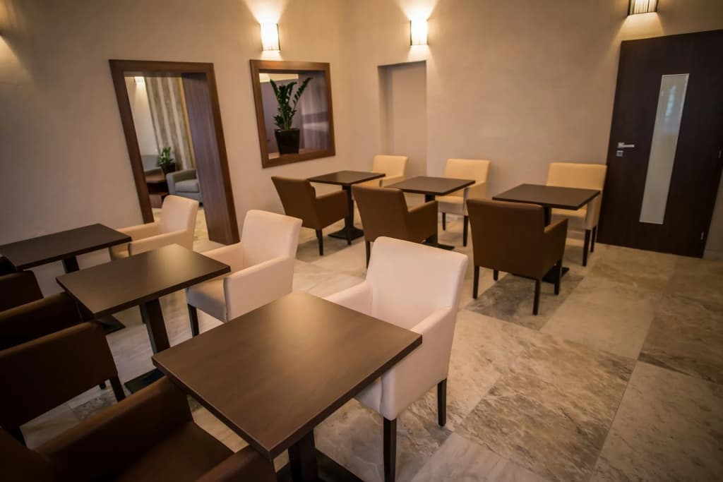 Hotel City Bell - photo 20