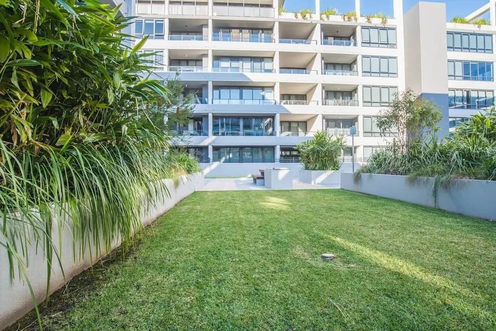 Relaxing Parramatta Apartment With Parking - photo 11