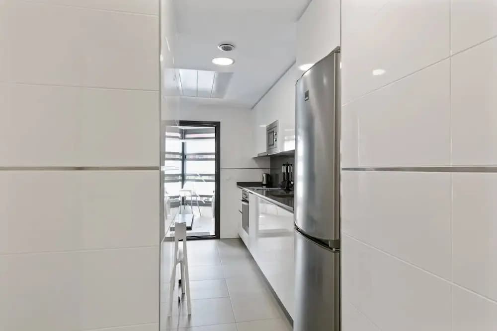 Stunning 2 Bed Apt, Sleeps 6 nr Adelfas - photo 13