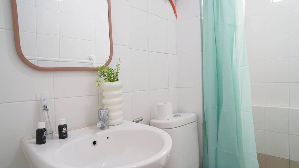 Pleasant White 3Br At Bassura City Apartment - photo 17