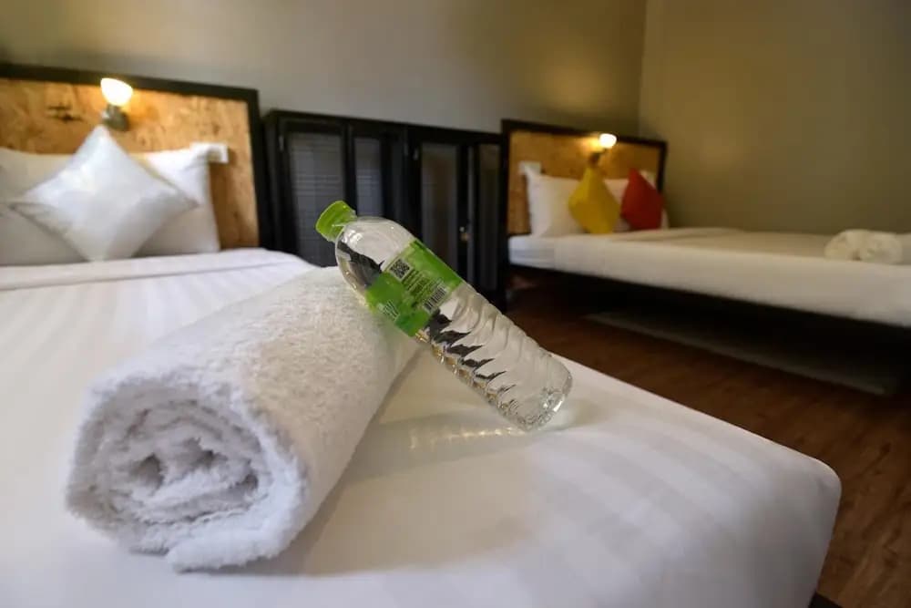Ok Chic Phuket Hostel - photo 2