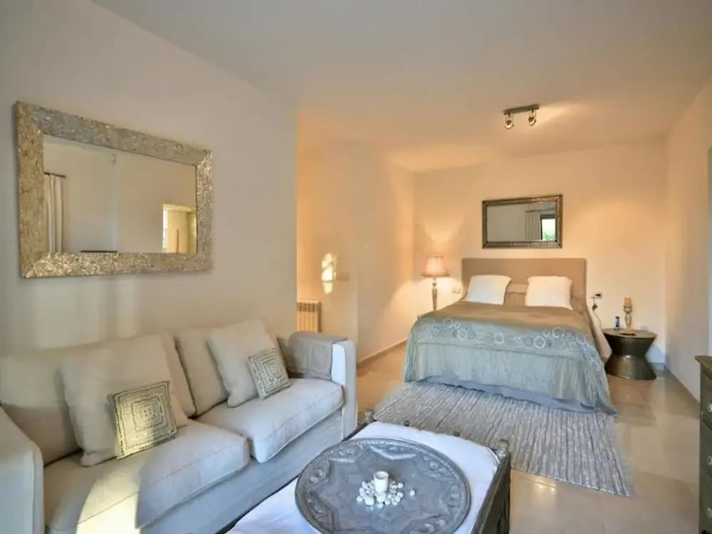 Villa in Porroig With Stunning Sea Views - photo 3