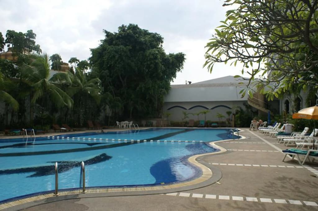 Royal Twins Palace Hotel - photo 15