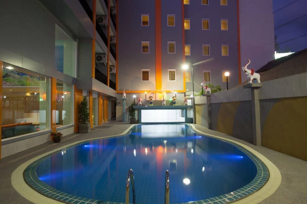 Chabana Kamala Hotel  - photo 19