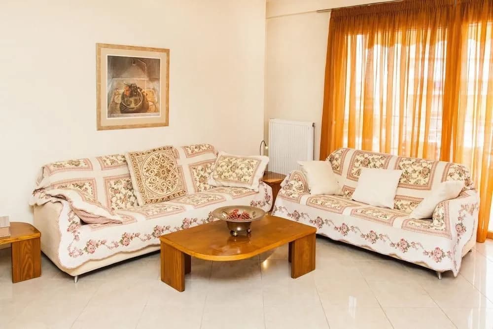 Spacious Apartment in Neos Kosmos - photo 1