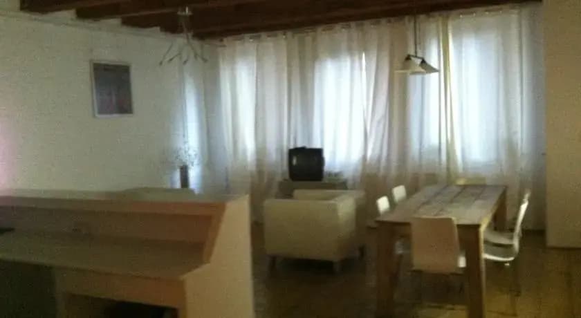 Loft Entrepotdok - photo 6