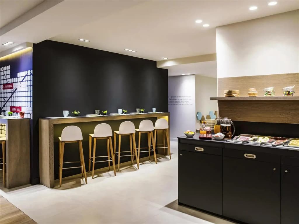 Ibis Styles Barcelona Centre Hotel - photo 26