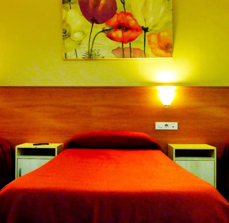 Hostal Drassanes - photo 5