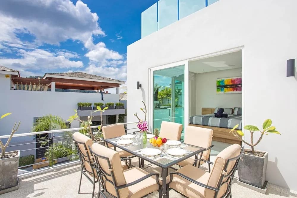 Elegant Designer 4BR Pool Villa Skylight - photo 12