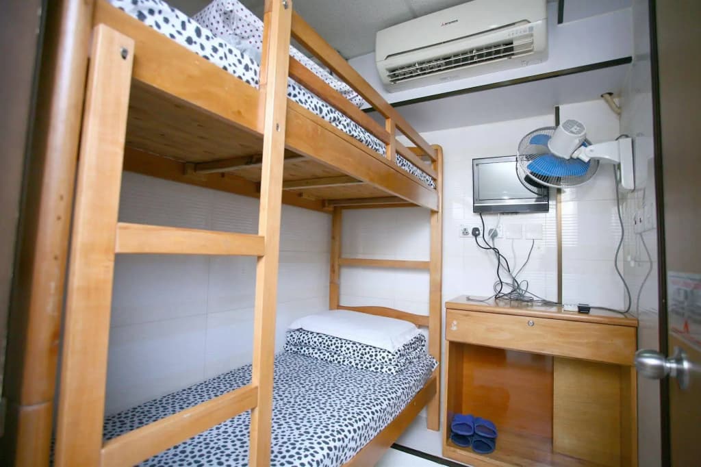 H.K Commercial Inn - photo 16