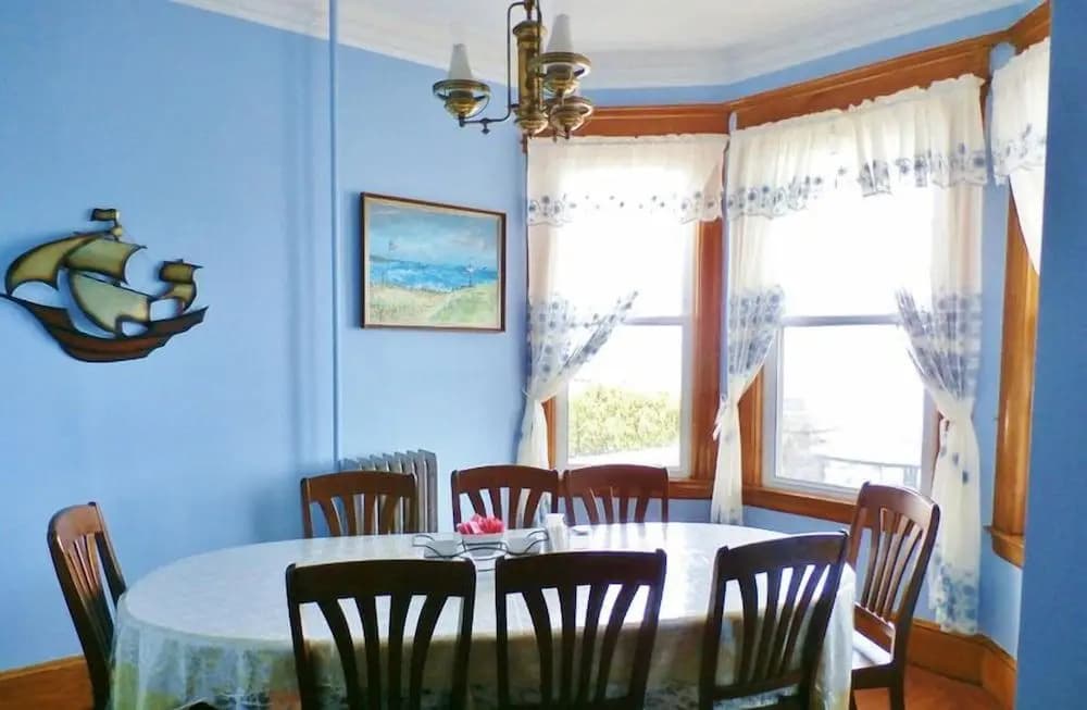 The Harbor House Bed & Breakfast - photo 12