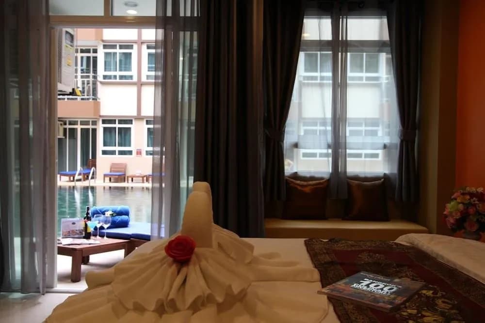 Le Bangkok Hotel - photo 5
