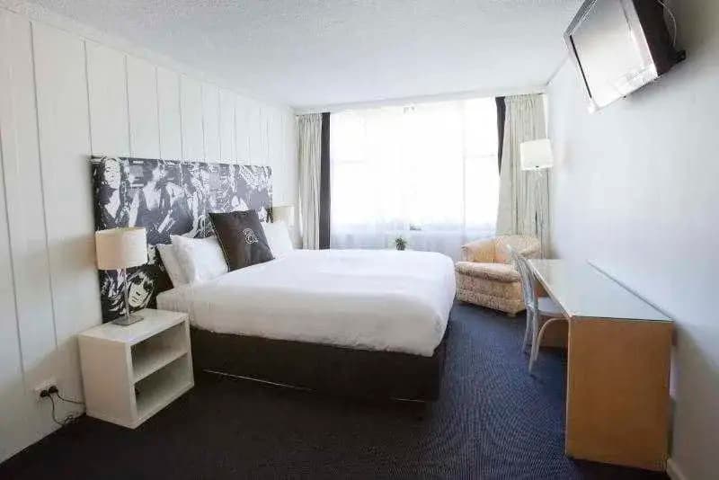 The Albany Hotel - photo 2