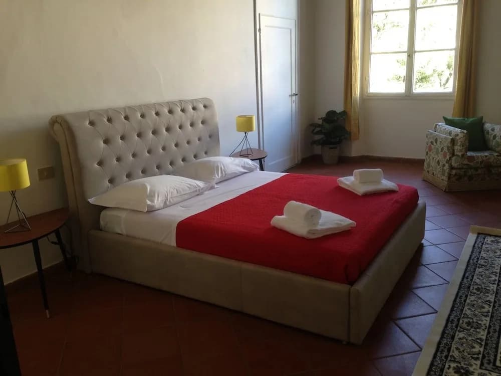 Florence Apartments - photo 5